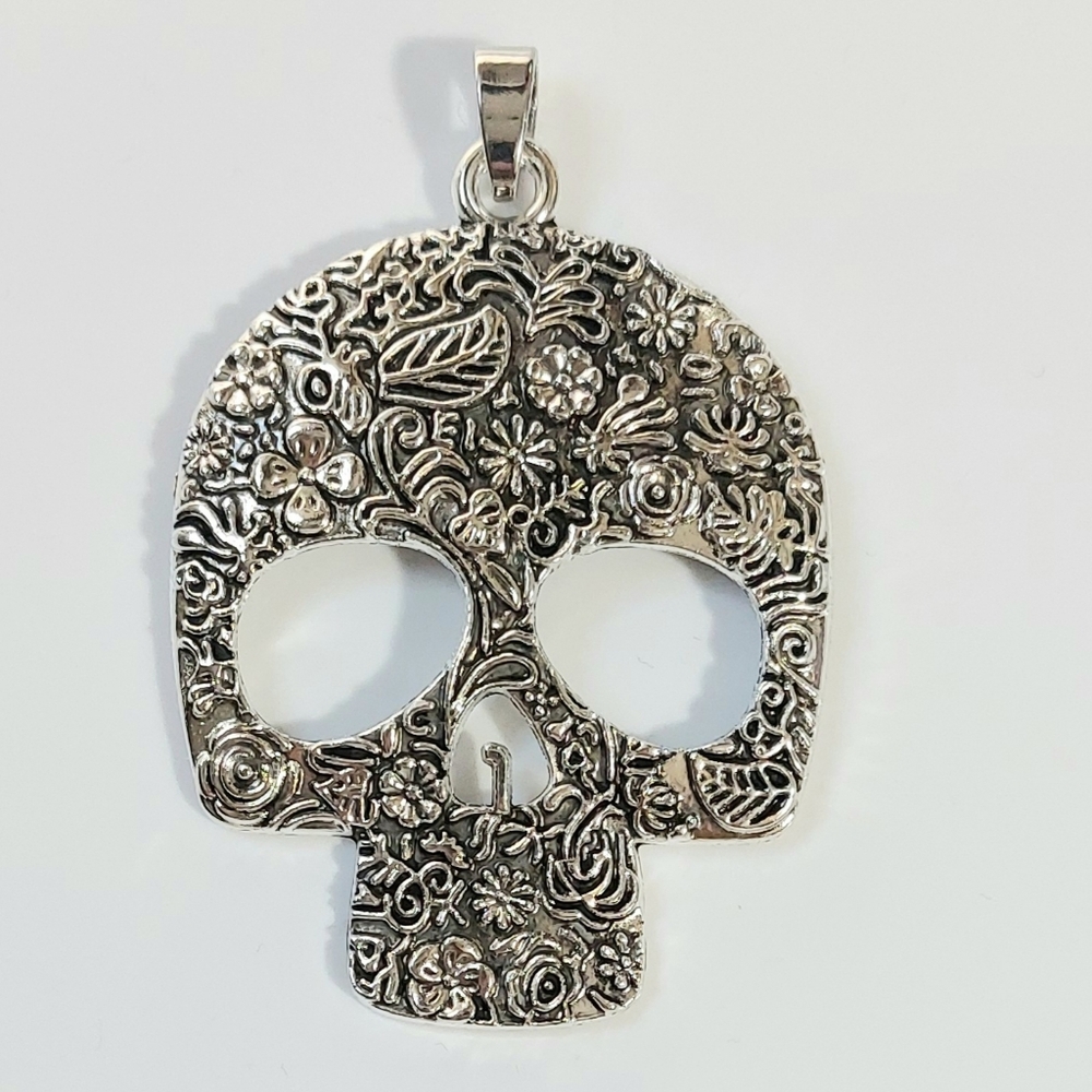 Silver Oversized Skull Necklace Pendant - Womens Mens Gothic Jewelry